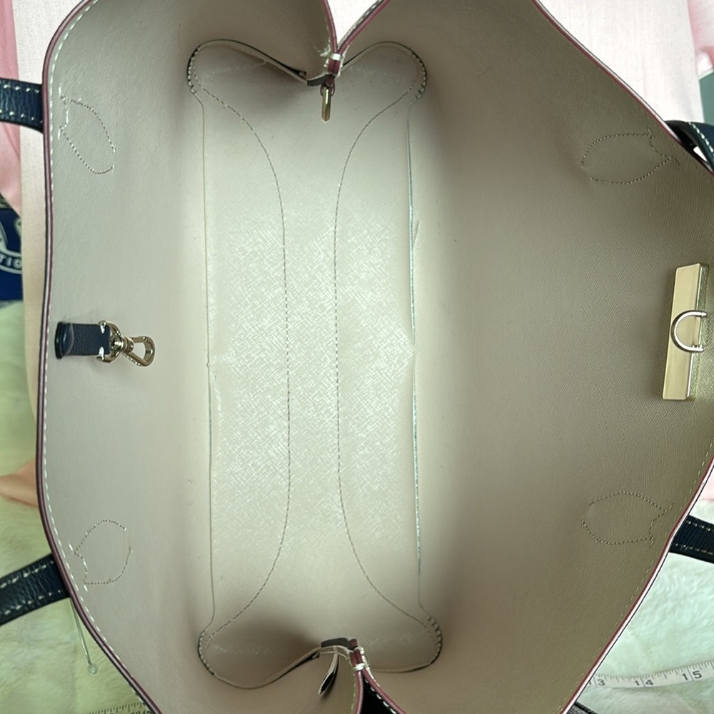 Kp Tote With Open Top With Dog Clip Closure With … - image 4